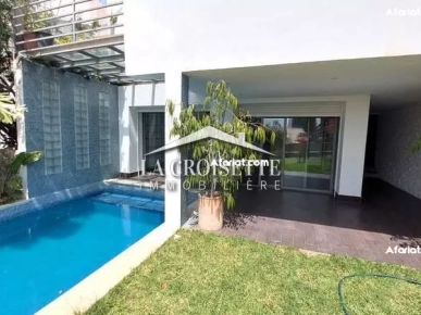 Villa S+3 vue sur mer avec piscine à Carthage  MVL0319
