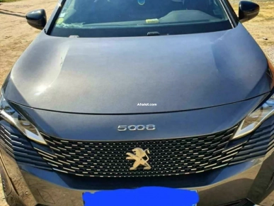 Voiture à vendre – Peugeot 5008 – Excellent état