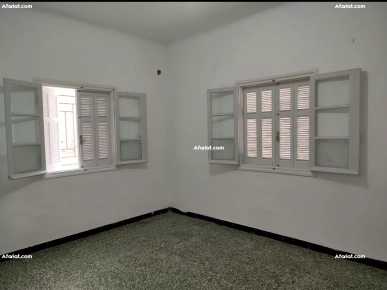Villa Idéale pour Famille Bien Située à Sfax