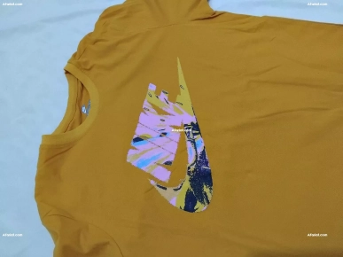 À vendre pull Jaune moutarde
