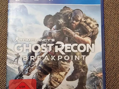 jeux ps4 GTA V + GHOSTRECON (gratuit)