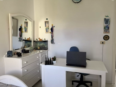 Chambre enfant richement meublé 7 pièces