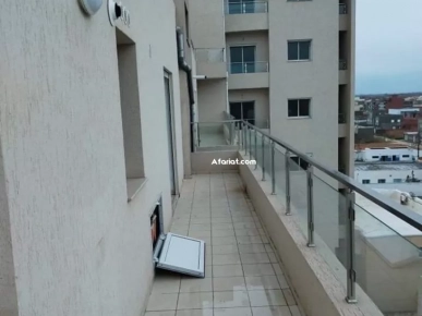 Á vendre un s+1 dans Á Raouad sur la route principale