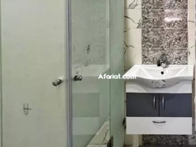 Un appartement S+2 à Bhar Azreg