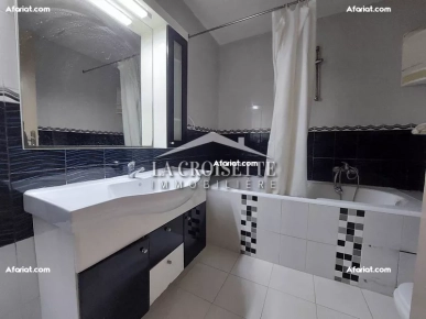 Appartement S+4 à Ain Zaghouan El Wahat MAV1432