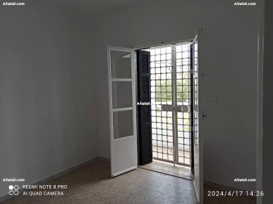 Duplex à El Omrane supérieur proche Manar 1 et Campus Duplex à El Omrane supérieur proche Manar 1 et Campus