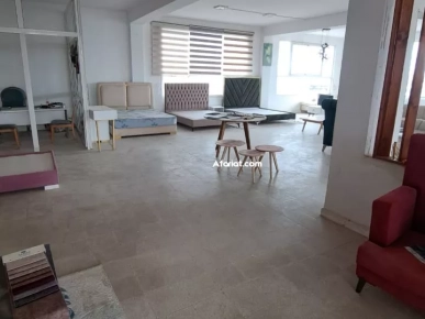 À VENDRE / À LOUER | Showroom avec atelier - Soukra Chotrana 1