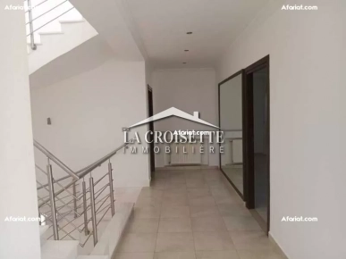 Villa S+4 avec studio indépendant à La Marsa  MVL1565