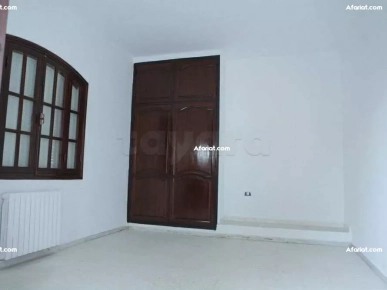 À louer une belle villa S+4 à la soukra
