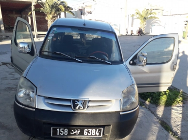 A vendre Peugeot partner A vendre Peugeot partner