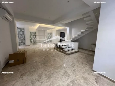 Duplex S+3 avec jardin et piscine ZDL0589