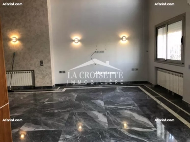 Duplex S+3 avec terrasse aux Jardins de Carthage MDL0590