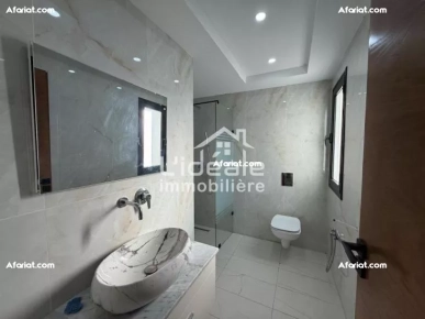 A vendre villa récemment construite à Hammamet