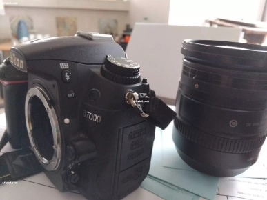 camera nikon d7000 avec objectif 18 200mm