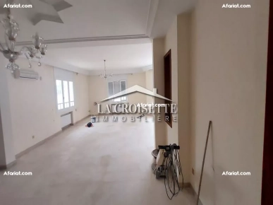 Villa S+4 avec piscine à Gammarth MVL1532