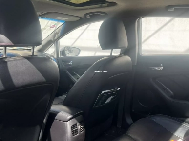 À vendre : Kia Cerato 2013 – Importée de Dubaï