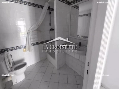 Villa S+4 avec piscine à Gammarth  MVL1104