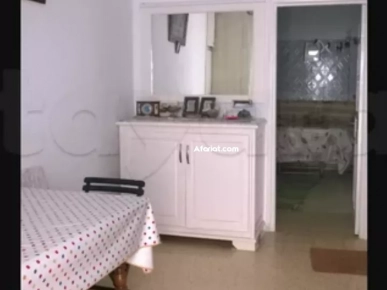 A louer ou a vendre maison S2  a Kram ouest 100 M