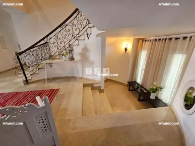 JOLIE VILLA A VENDRE A HAMMAMET