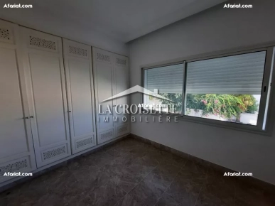 Villa S+5 avec piscine à La Marsa MVL0922