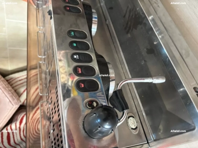 machine à café professionnelle de marque La Cimbali