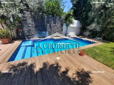 Villa S+3 avec piscine à la Soukra MVL0021