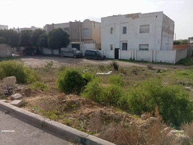 261 m2 à vendre à la soukra