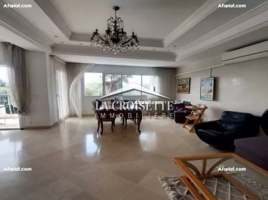 Villa S+5 avec piscine à Gammarth ZVL1556