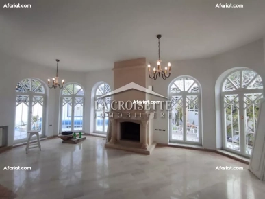 Villa S+4 avec piscine aux Jardins de Carthage MVL1132