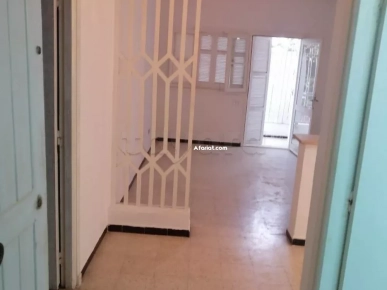 A louer appartement 1er étage à cité El Hadika 2