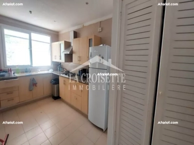 Villa S+6 vue sur mer à La Marsa MVL1560