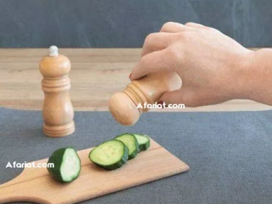 Set de salière & moulin à poivre en bois 2PC 13 cm