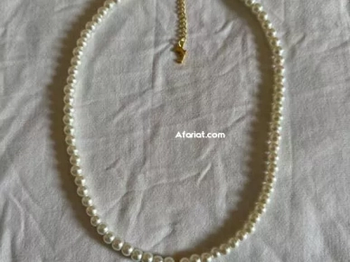 Collier en acier inoxydable avec des perles de bonne qualité 