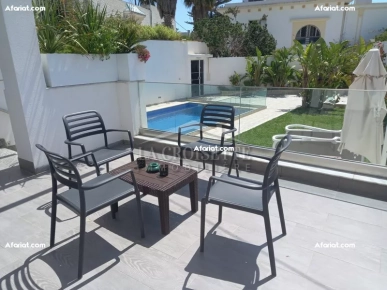 Une villa S+5 avec piscine à Carthage ZVL0336