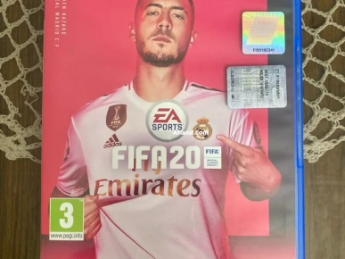 Playstation 4 FAT Importé De Italie 