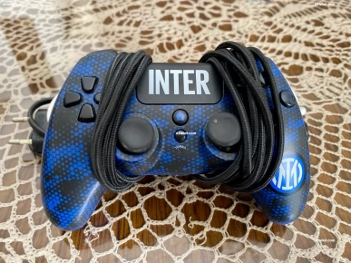 PS 4 PRO Importé De Italie 