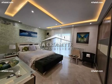 Villa S+4 avec piscine à Gammarth MVV0379