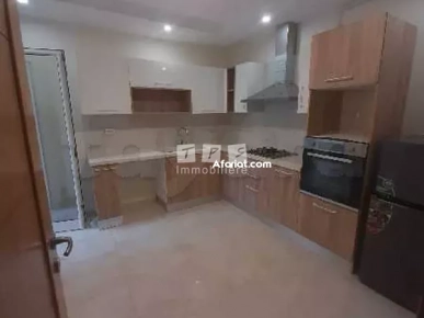 APPARTEMENT ZAYNEB (Réf: V2657)