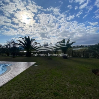 Villa de Luxe à Vendre Villa de Luxe à Vendre