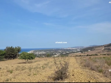 Terrain constructible avec vue panoramique.