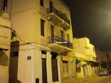 Immeuble de rapport : Emplacement stratégique à Bab Saadoun Immeuble de rapport : Emplacement stratégique à Bab Saadoun