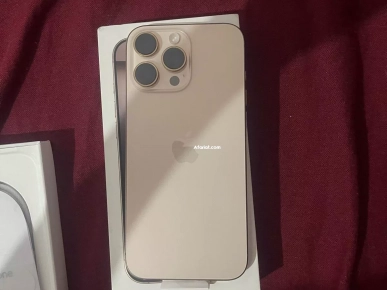 Iphone 16 Pro Max 256 Gb couleur desert importé du canada