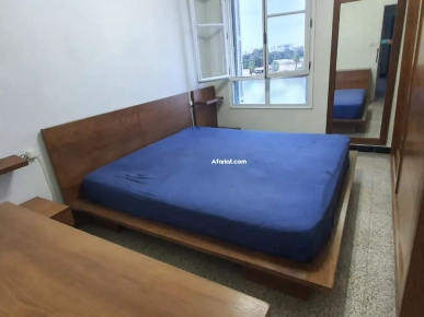 Tables De Nuits Et Miroir Italiens Blenz en très bon état Tables De Nuits Et Miroir Italiens Blenz en très bon état