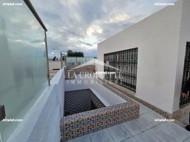 Duplex S+2 avec terrasse à La Marsa  MDL0635