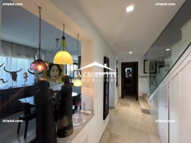 Duplex S+3 avec jardin et piscine à La Marsa ZTRL0072