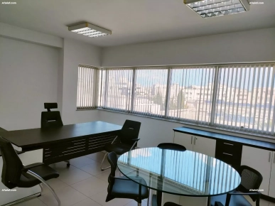Luxueux bureau H+4 185m2 au lac2 vide ou meublé