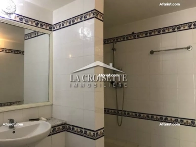 Villa S+4 avec piscine à Gammarth  MVL0118