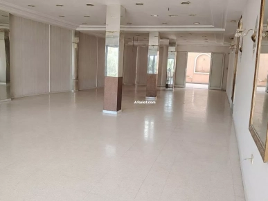 للّكراء فضاء تجاري بموقع متميز في القيروان 97072223