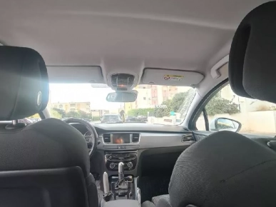 Voiture Peugeot 508