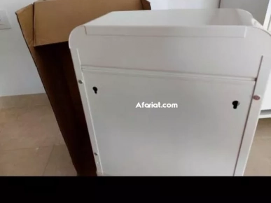 Meuble de rangement avec miroir Meuble de rangement avec miroir